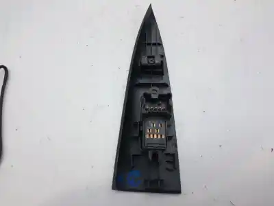 Peça sobressalente para automóvel em segunda mão botão / interruptor elevador vidro traseiro esquerdo por nissan note (e11e) max 2.10 86 cv / 63 kw referências oem iam 809619u10a