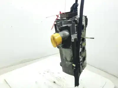 Pièce détachée automobile d'occasion culasse du moteur pour renault clio ii fase i (b/cbo) 1.4 alize 75 cv / 55 kw références oem iam e7j780  