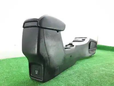 Автозапчасти б/у центральный подлокотник за jeep compass ii sport 4x2 ссылки oem iam 5zk87paxag  