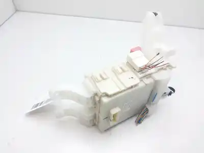 Peça sobressalente para automóvel em segunda mão caixa de fusíveis e relés por toyota auris active referências oem iam 8273002j70