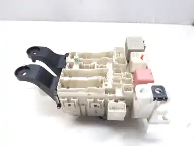 Автозапчасти б/у блок реле/предохранителей за toyota corolla (e15) active ссылки oem iam 8273002790