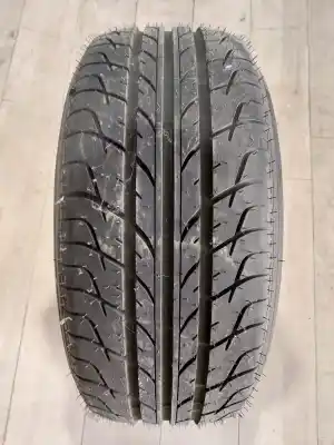 Peça sobressalente para automóvel em segunda mão pneu por universal . . referências oem iam 24545r18  24545r18