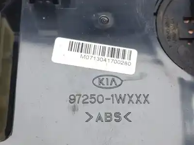 Second-hand car spare part climate control for kia rio basic oem iam references 972501w070  