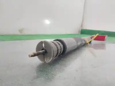 Peça sobressalente para automóvel em segunda mão amortecedor traseiro direito por nissan note (e11e) max 2.10 86 cv / 63 kw referências oem iam e62109u00d