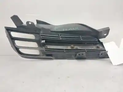 Pièce détachée automobile d'occasion GRILLE AVANT pour NISSAN MICRA (K12E)  Références OEM IAM 62330AX600  