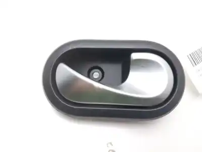 Second-hand car spare part interior right front handle for dacia duster ii essential oem iam references 8200733847