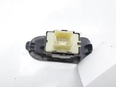 Second-hand car spare part rear left power window switch for dacia duster ii essential oem iam references 8200467793  