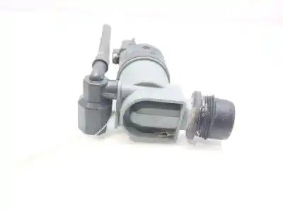 Second-hand car spare part washer pump for dacia duster ii essential oem iam references 9641553880