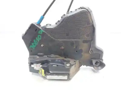 Peça sobressalente para automóvel em segunda mão fechadura da porta dianteira esquerda por toyota avensis wagon (t25) 2.0 d-4d executive referências oem iam 6904002152