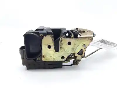 Second-hand car spare part left front door lock for daewoo tacuma sx oem iam references 96260981  