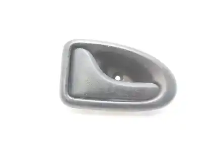 Автозапчастина б/у ліва задня внутрішня ручка для dacia logan laureate посилання на oem iam 7700830078  