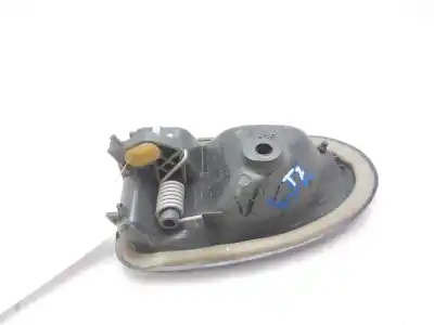 Автозапчастина б/у ліва задня внутрішня ручка для dacia logan laureate посилання на oem iam 7700830078  