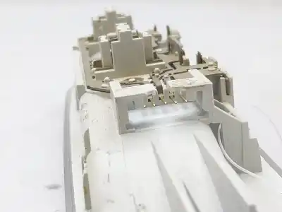 Автозапчасти б/у внутренний свет за dacia logan laureate ссылки oem iam 8200073231  