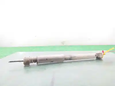 Pezzo di ricambio per auto di seconda mano ammortizzatore posteriore sinistro per renault clio ii fase ii (b/cb0) confort expression riferimenti oem iam 562107519r  