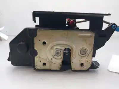 Second-hand car spare part front right door lock for ssangyong rodius xdi oem iam references 7122021004  