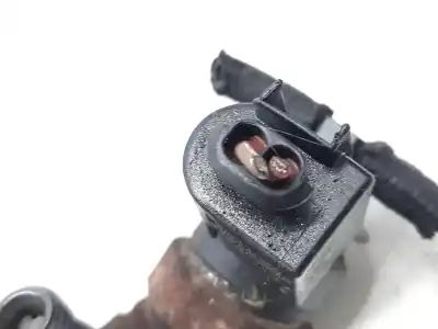 Peça sobressalente para automóvel em segunda mão injetor por bmw 3 compact (e46) 320 td referências oem iam 7793836  