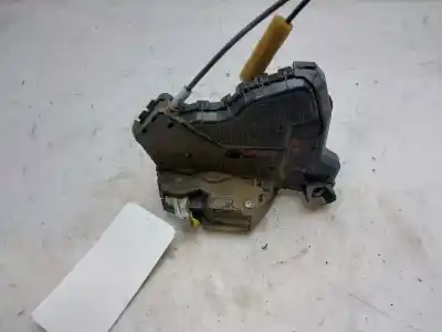 Автозапчастина б/у ЗАМОК ПЕРЕДНІХ ДВЕРЕЙ ЛІВИЙ для TOYOTA COROLLA (E15)  Посилання на OEM IAM 6904042241  