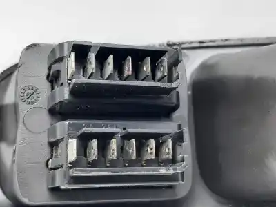 Second-hand car spare part left front power window switch for renault scenic (ja..) 1.9 dti diesel cat oem iam references 7700431172
