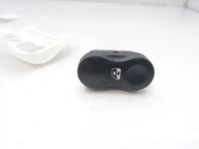 Second-hand car spare part right front power window switch for dacia duster laureate 4x2 oem iam references 8200602227