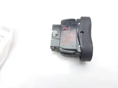 Second-hand car spare part right front power window switch for dacia duster laureate 4x2 oem iam references 8200602227  