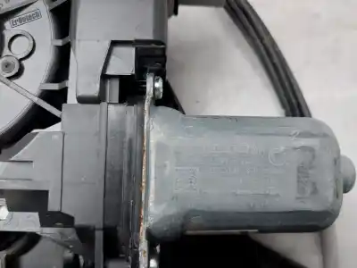 Peça sobressalente para automóvel em segunda mão elevador de vidros dianteira esquerda por peugeot 208 (p2) active referências oem iam 9829043680