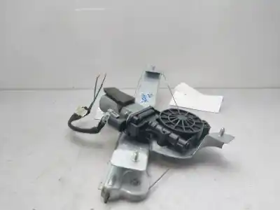 Second-hand car spare part rear left window regulator for dacia duster ii essential oem iam references 8200733833  