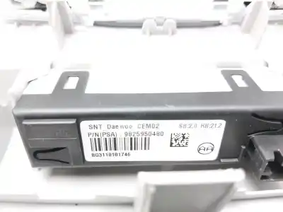 Pièce détachée automobile d'occasion lumière intérieure pour citroen jumpy combi confort xs 120 cv / 88 kw références oem iam 9677821577  