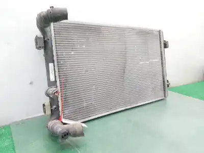 Recambio de automóvil de segunda mano de RADIADOR AGUA para VOLKSWAGEN GOLF IV BERLINA (1J1)  referencias OEM IAM 1J0121253AD  
