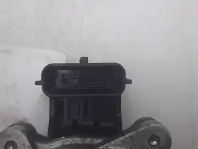 Автозапчасти б/у бабочка коробка за dacia duster laureate 4x2 ссылки oem iam 8200614985  