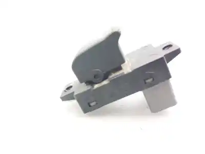 Second-hand car spare part right front power window switch for ssangyong korando limited 4x2 oem iam references 8582034000