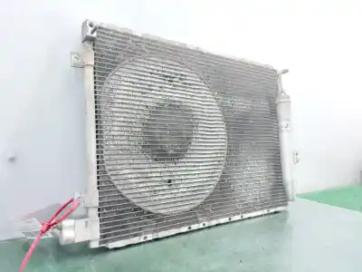 Pezzo di ricambio per auto di seconda mano CONDENSATORE / RADIATORE ARIA CONDIZIONATA per KIA SORENTO  Riferimenti OEM IAM 976063E000  