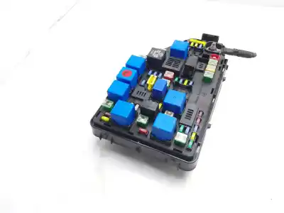 Second-hand car spare part fuse box unit for ssangyong korando limited 4x2 oem iam references 8297034020