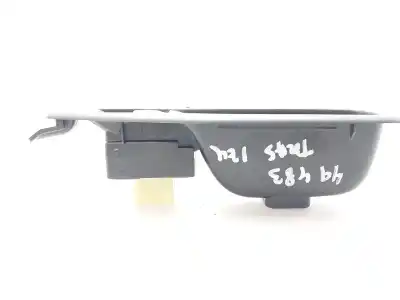 Peça sobressalente para automóvel em segunda mão botão / interruptor elevador vidro traseiro esquerdo por renault captur zen referências oem iam 829614619r  