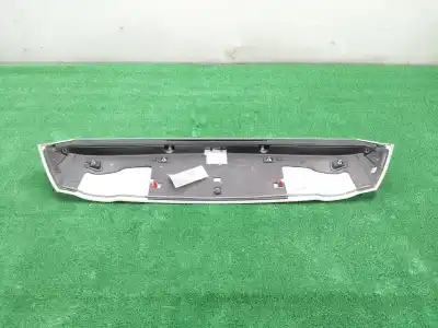 Second-hand car spare part rear spoiler for volkswagen scirocco (137) 2.0 tdi (130kw) oem iam references 1k8827933e  