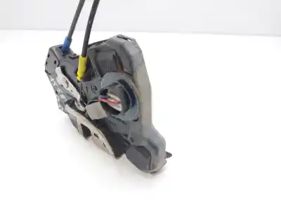 Second-hand car spare part front right door lock for toyota corolla (e12) 2.0 d-4d linea sol berlina oem iam references 6903012460