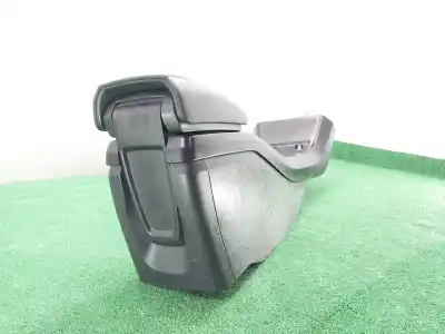 Pezzo di ricambio per auto di seconda mano bracciolo centrale per volvo v40 kinetic riferimenti oem iam 31389451  