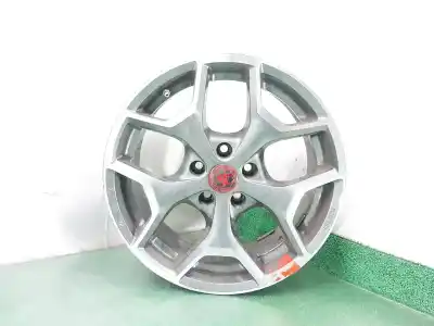 Pièce détachée automobile d'occasion JEU DE JANTES pour SAAB 9-3 SPORT HATCH  Références OEM IAM R17  