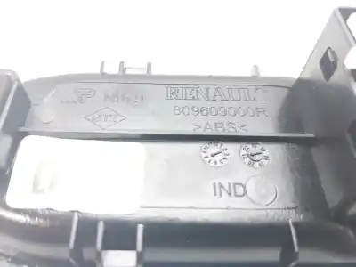 Second-hand car spare part RIGHT FRONT POWER WINDOW SWITCH for DACIA DUSTER II  OEM IAM references 809609000R  