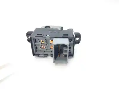 Second-hand car spare part right front power window switch for ssangyong tivoli premium 4x2 oem iam references 8585035000  