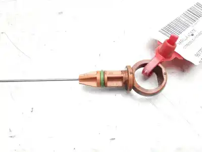Pièce détachée automobile d'occasion jauge d’huile pour citroen c4 picasso seduction références oem iam 9677993580