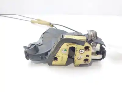 Second-hand car spare part front right door lock for toyota corolla (_e12_) 1.4 vvt-i (zze120_) oem iam references 6903012460