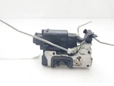 Second-hand car spare part FRONT RIGHT DOOR LOCK for DACIA DUSTER II  OEM IAM references 805025682R  