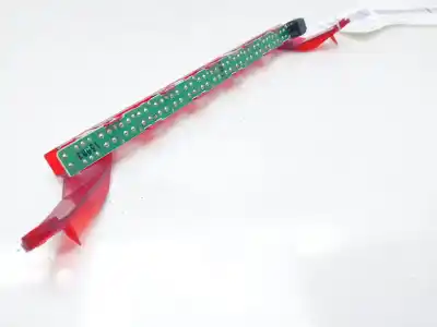 Peça sobressalente para automóvel em segunda mão farolim de travão central por bmw serie 1 berlina (e81/e87) 118d referências oem iam 63256924673