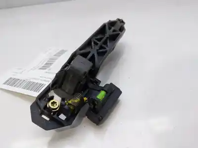 Second-hand car spare part exterior right rear door handle for toyota corolla (e12) 2.0 d-4d linea sol berlina oem iam references 6921105903