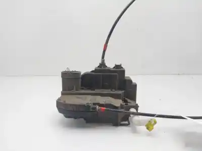 Second-hand car spare part left front door lock for nissan note (e11e) acenta oem iam references 805019u10c