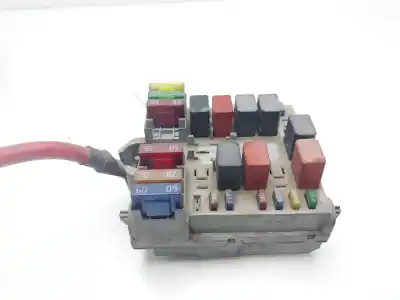 Peça sobressalente para automóvel em segunda mão caixa de fusíveis e relés por fiat stilo van (192_) 1.9 jtd (192dxf1a) referências oem iam 46846109  