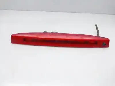 Second-hand car spare part central brake light for renault megane ii familiar authentique oem iam references 8200175538  