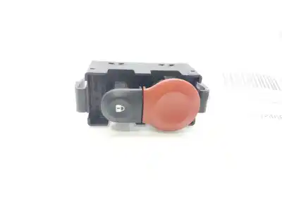 Second-hand car spare part hazard warning lights for renault kangoo profesional oem iam references 252105246rb