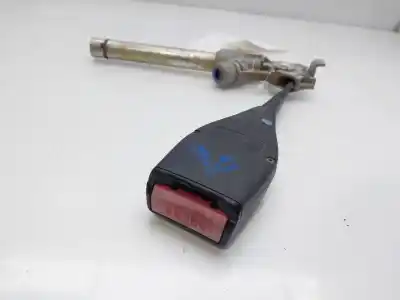 Pièce détachée automobile d'occasion boucle de ceinture de sécurité avant droit pour renault kangoo profesional références oem iam 878967082r  