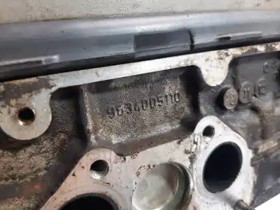Pièce détachée automobile d'occasion culasse du moteur pour peugeot 206 berlina 1.4i 75 x-line références oem iam 9634005110  